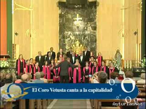 Ayuntamiento de Oviedo | June 2, 2010 | Concierto del Coro Vetusta en apoyo a la candidatura de Oviedo 2016