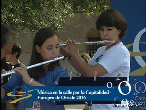 Ayuntamiento de Oviedo | August 5, 2010 | Música en la calle frente al Teatro Filarmónica