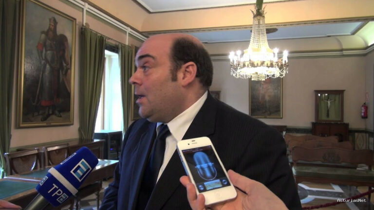 Ayuntamiento de Oviedo | May 30, 2013 | Caunedo anuncia dotación para el comedor del Colegio Guillén Lafuerza