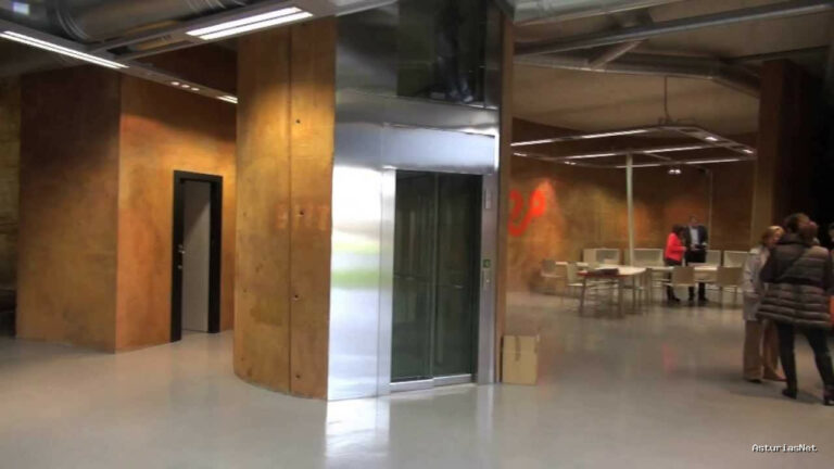 Ayuntamiento de Oviedo | May 23, 2013 | Talud de la Ería, centro de Coworking pionero en Oviedo