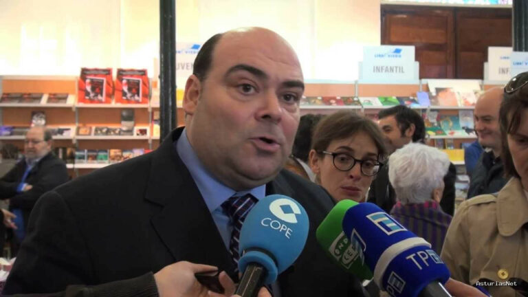 Ayuntamiento de Oviedo | May 3, 2013 | Declaraciones sobre La Vega y El Cristo de Agustín Iglesias Caunedo, alcalde de Oviedo