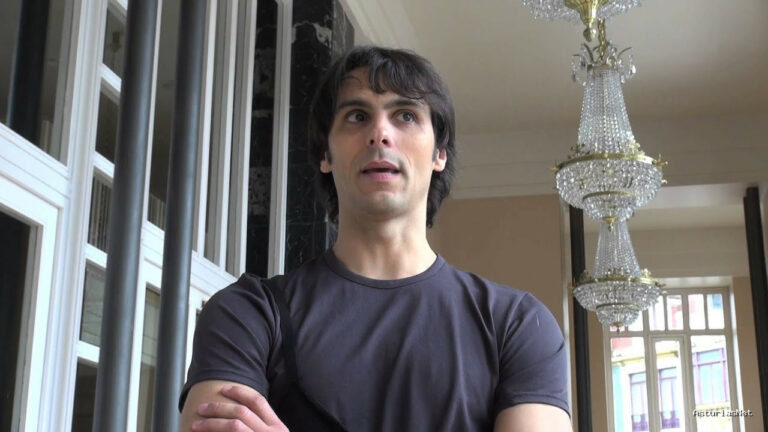 Ayuntamiento de Oviedo | May 10, 2013 | Igor Yebra, una estrella del ballet en Oviedo