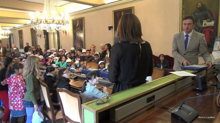 Ayuntamiento de Oviedo | June 17, 2013 | Entrega de premios Concurso de Dibujo Infantil Aqualia