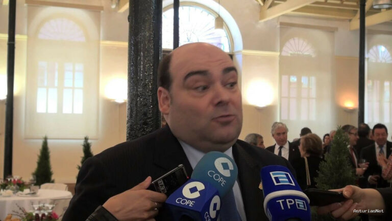Ayuntamiento de Oviedo | June 2, 2013 | Declaraciones de Agustín Iglesias Caunedo en el día del Corpus Christi en Oviedo