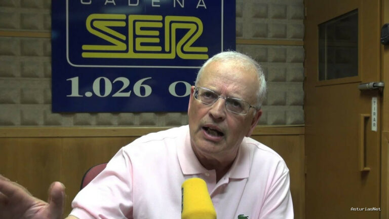 Ayuntamiento de Oviedo | July 4, 2013 | Javier Asenjo (Cadena SER y otros) habla sobre Manolo Escobar