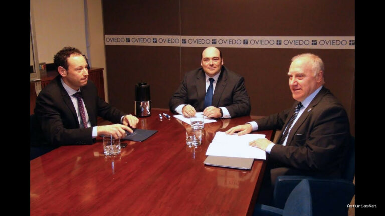 Ayuntamiento de Oviedo | January 14, 2014 | Reunión de trabajo sobre accesos al nuevo Huca