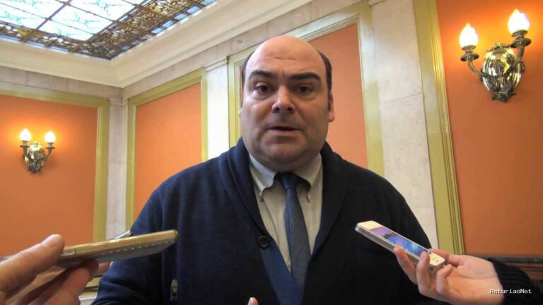 Ayuntamiento de Oviedo | February 13, 2014 | Declaraciones Agustín Iglesias Caunedo futuro parcelas La Vega y El Cristo