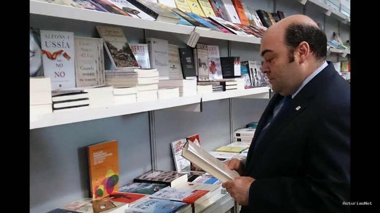 Ayuntamiento de Oviedo | May 9, 2014 | Inauguración de LibrOviedo 2014