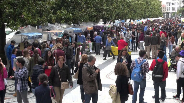 Ayuntamiento de Oviedo | May 29, 2014 | Mercadillo Cooperativas y Asociaciones Educativas Valnalón 2014