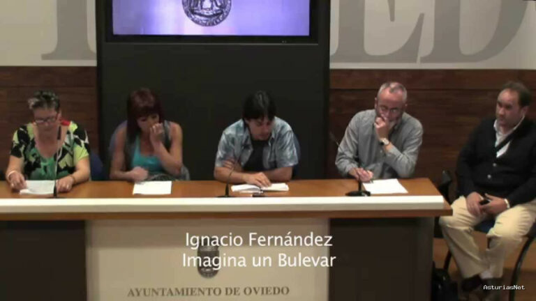 Ayuntamiento de Oviedo | July 3, 2014 | Reunión con la plataforma Imagina un Bulevar