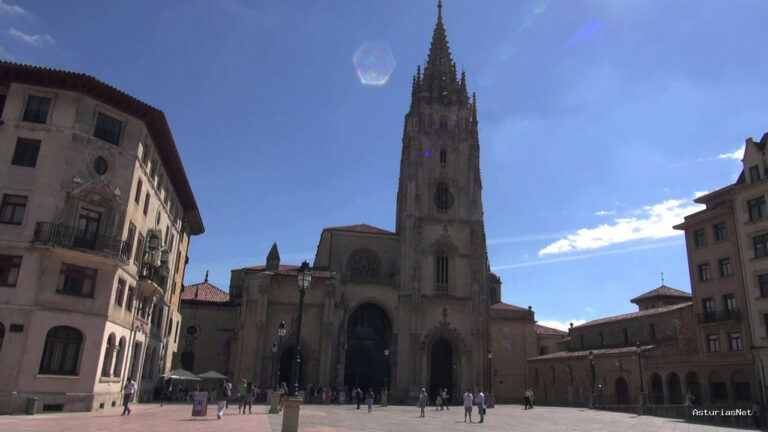 Ayuntamiento de Oviedo | August 7, 2014 | Oviedo, capital del turismo