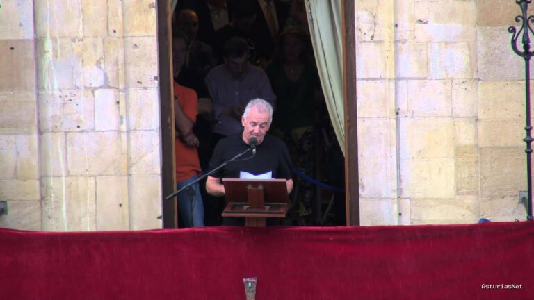 Ayuntamiento de Oviedo | September 15, 2014 | Pregón y chupinazo de San Mateo 2014