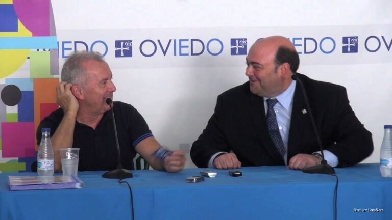 Ayuntamiento de Oviedo | September 11, 2014 | Rueda de prensa Víctor Manuel