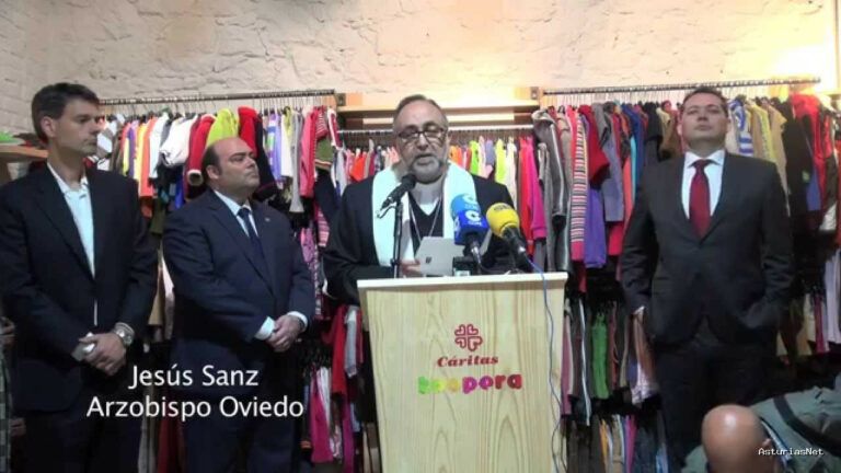 Ayuntamiento de Oviedo | October 6, 2014 | Inauguración tienda Koopera en calle Uría 31