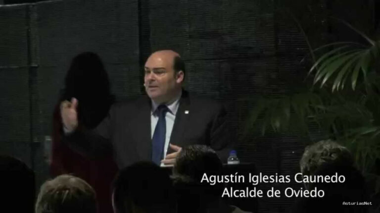 Ayuntamiento de Oviedo | October 10, 2014 | 15º aniversario de la Clínica de Cabeza y Cuello Dr. Llorente