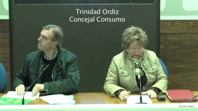 Ayuntamiento de Oviedo | November 18, 2014 | Charla sobre cláusula suelo y factura de la luz