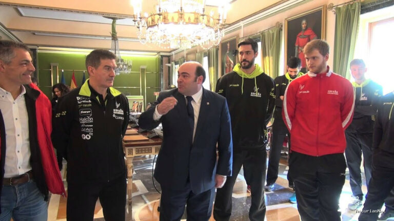 Ayuntamiento de Oviedo | January 7, 2015 | Recepción a las Selecciones Nacionales de Balonmano Masculino