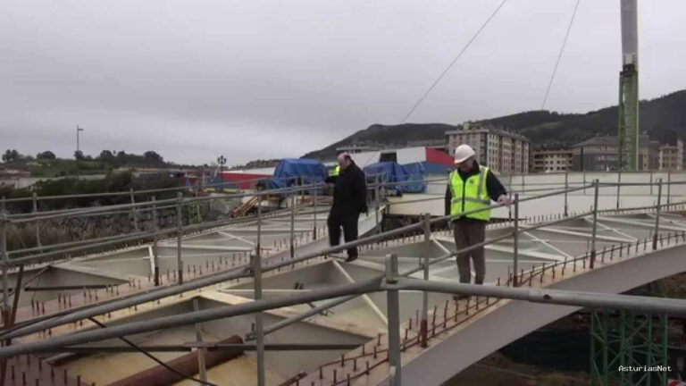 Ayuntamiento de Oviedo | February 17, 2015 | Visita a las obras del puente La Florida