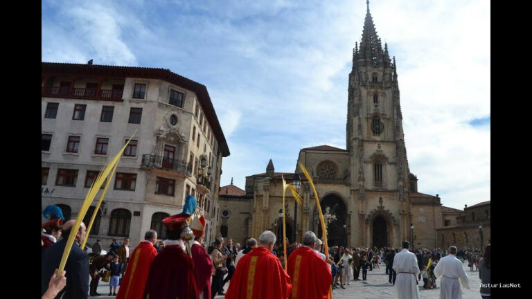 Ayuntamiento de Oviedo | March 29, 2015 | Domingo de Ramos 2015