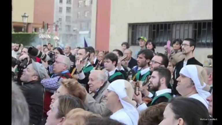 Ayuntamiento de Oviedo | March 29, 2015 | Procesión Santísimo Cristo de la Misericordia 2015