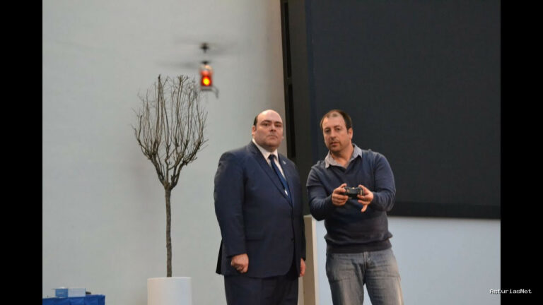 Ayuntamiento de Oviedo | April 24, 2015 | El Ayuntamiento gestiona ya la primera matriculación de un drone en Oviedo