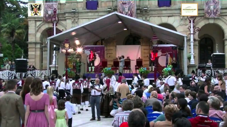 Ayuntamiento de Villaviciosa | September 21, 2015 | Fiestas DEL Portal 2015