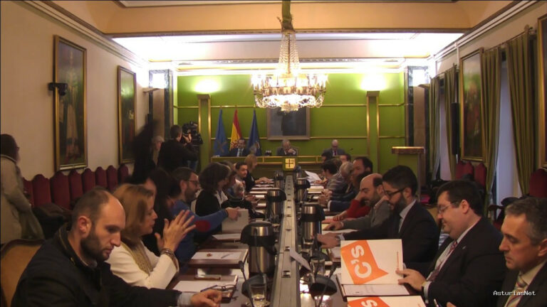 Ayuntamiento de Oviedo | December 22, 2016 | Pleno extraordinario del Ayuntamiento de Oviedo 22-12-2016 10:00 h