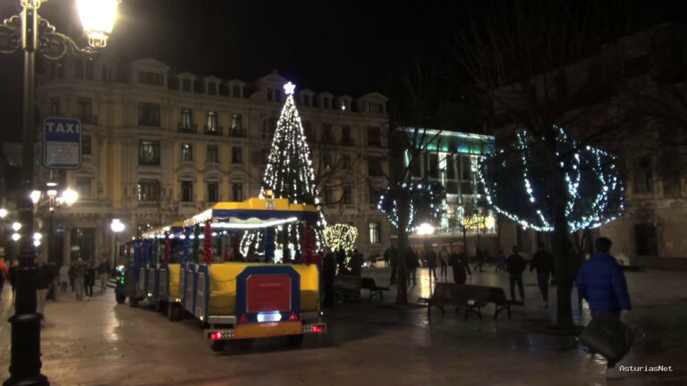 Ayuntamiento de Oviedo | December 23, 2016 | Vídeo Navidad 2016