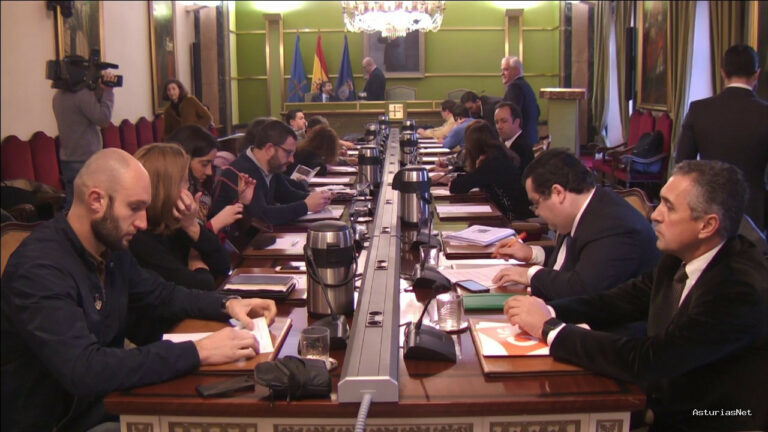 Ayuntamiento de Oviedo | December 27, 2016 | Pleno Extraordinario Ayuntamiento de Oviedo 27-12-2016