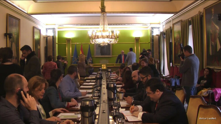 Ayuntamiento de Oviedo | April 18, 2017 | Pleno Municipal del Ayuntamiento de Oviedo 18-04-2017