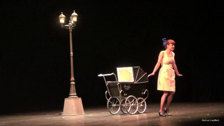 Ayuntamiento de Oviedo | July 10, 2017 | Vídeo visitas teatralizadas Campoamor