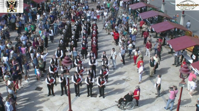 Ayuntamiento de Villaviciosa | September 14, 2019 | Kevrenn Alré D´Auray Desfiló EN LA Fiesta DE LA Sidra DE Villaviciosa