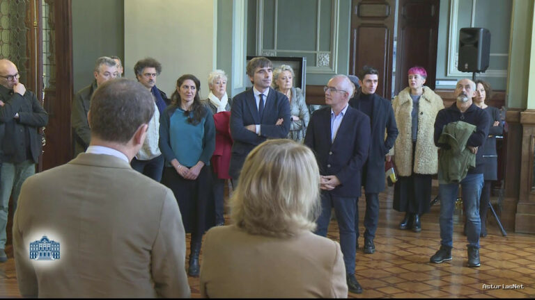 Junta General Principado de Asturias (JGPA) | 1 de diciembre de 2022 | Inauguración exposición de la «I Bienal de Pintura de la Junta General»