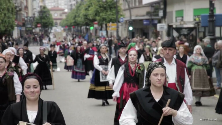 Ayuntamiento de Oviedo | 21 de mayo de 2023 | Desfile Folkórico