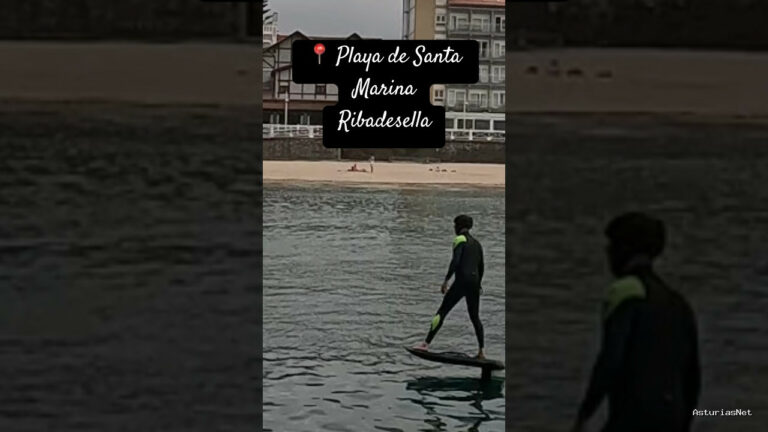 Viajar desde Asturias | 7 de junio de 2023 | Vimos a un chico hacer surf con motor en la playa de Ribadesella
