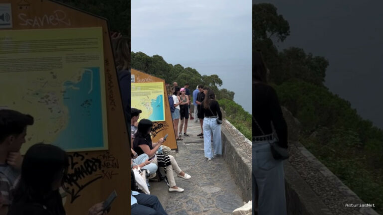 Viajar desde Asturias | 17 de julio de 2023 | nos ha pasado querer hacer la foto perfecta; llegar al lugar y que esté lleno de gente