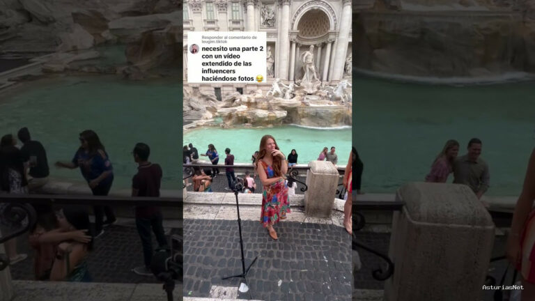 Viajar desde Asturias | 10 de agosto de 2023 | Influencers haciéndose fotos a las 5:55 en Roma