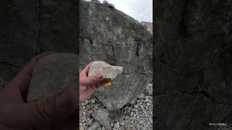 Viajar desde Asturias | 16 de noviembre de 2023 | Colocando una piedra para la posteridad en la montaña