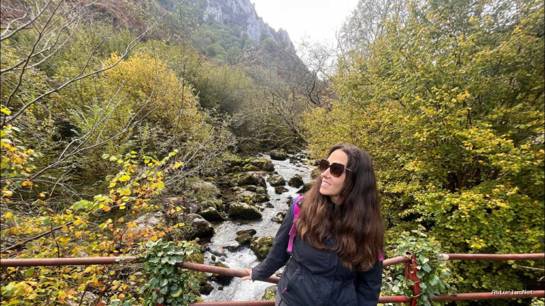 Viajar desde Asturias | 1 de noviembre de 2023 | Ruta por las Foces del río Casaño en Cabrales, Asturias