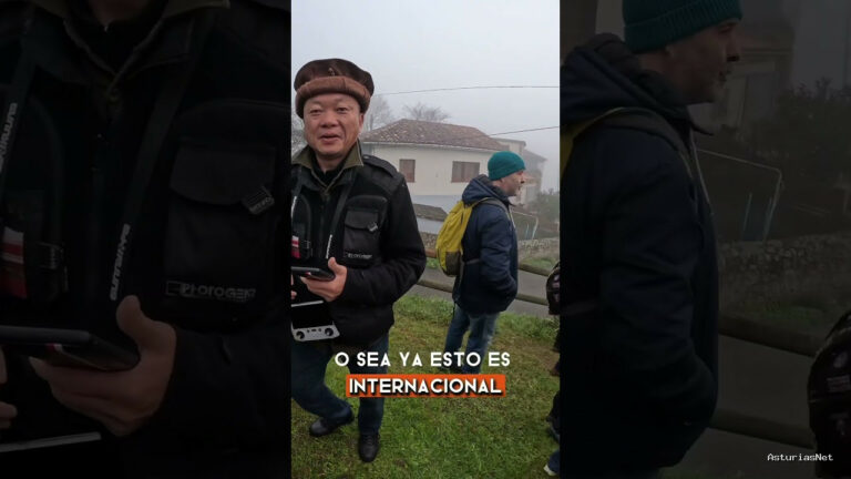 Viajar desde Asturias | 18 de diciembre de 2023 | Vienen unos fotógrafos desde corea para ver una fiesta tradicional en un pueblo de Asturias