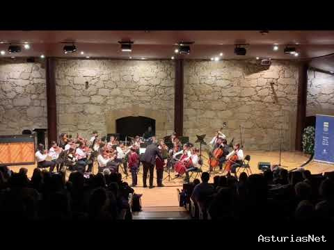 Ayuntamiento de Oviedo | 8 de enero de 2024 | Concierto de Navidad 2023. La Clase es el Concierto