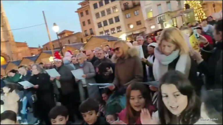 Ayuntamiento de Oviedo | 8 de enero de 2024 | Villancicos en Plaza Catedral