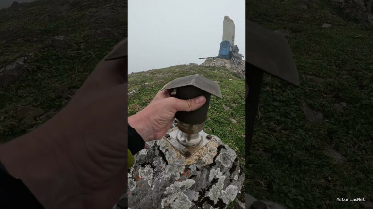Viajar desde Asturias | 25 de abril de 2024 | Buzón de cumbres en el picu Pierzu de n Asturias