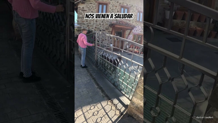 Viajar desde Asturias | 23 de abril de 2024 | En el bonito pueblo de Mogrovejo un perro nos viene a saludar