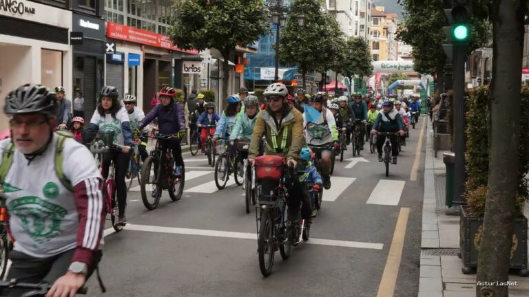 Ayuntamiento de Oviedo | May 12, 2025 | Fiesta de la Bicicleta en Oviedo