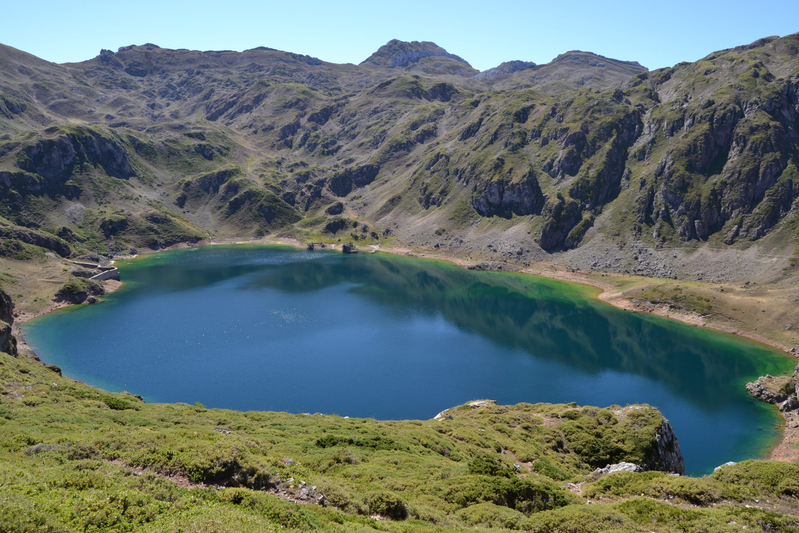 El lago Calabazosa, en el conjunto de los lagos de Saliencia