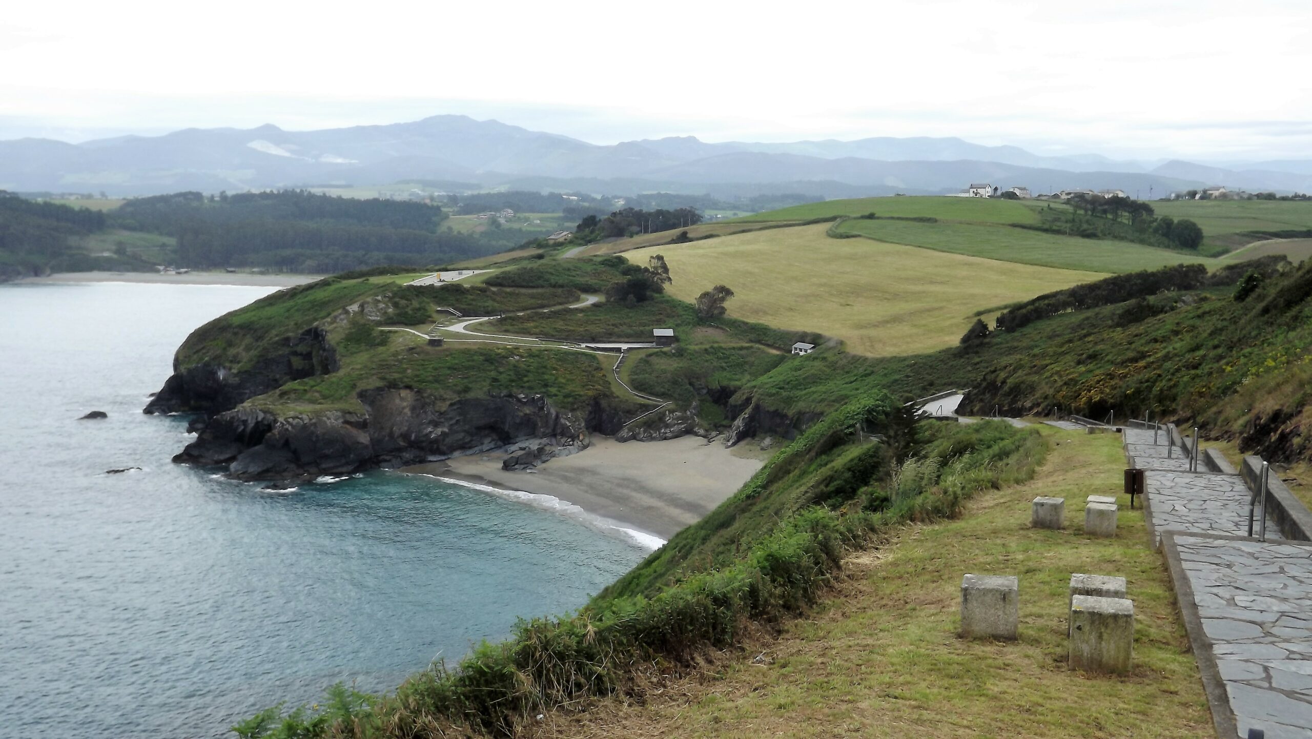 Costa de Ortiguera, Coaña