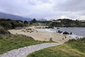 Llanes