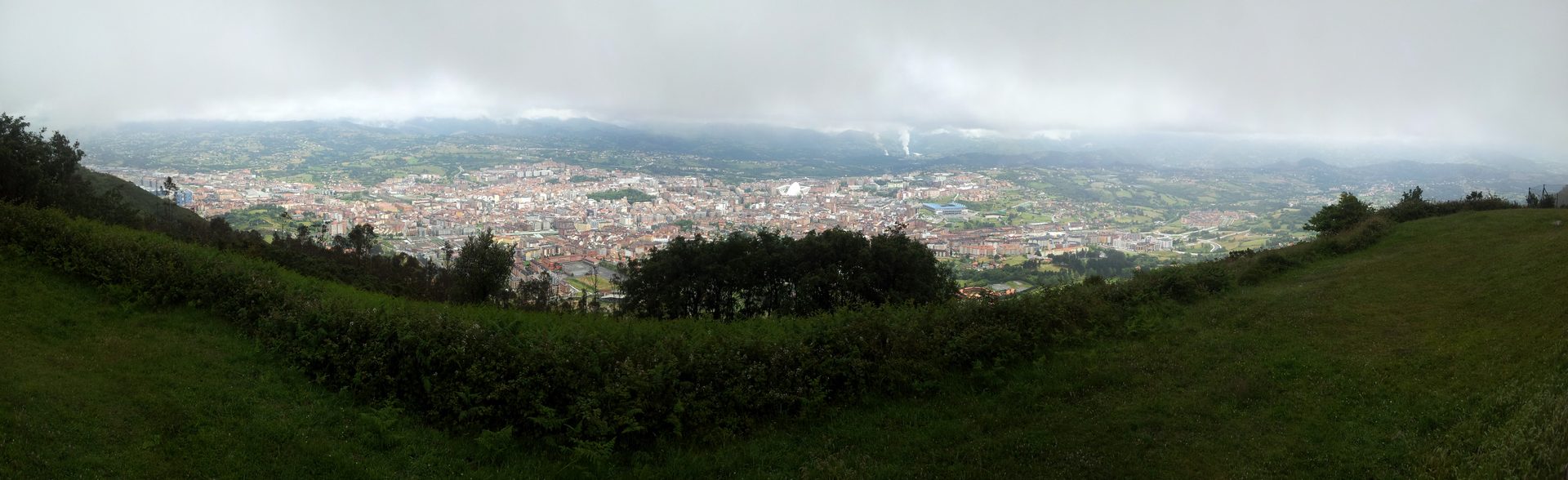 Panoramic view of Oviedo from Mount Naranco