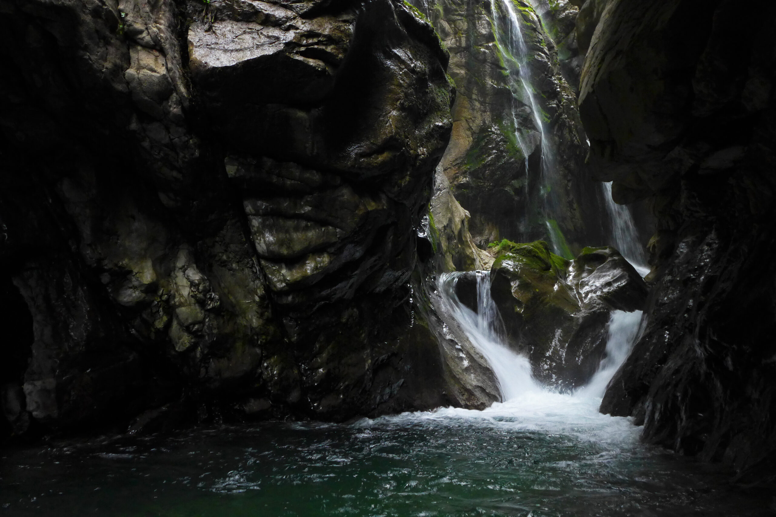 La Foz de la Porquera, donde el río Vallizón se une al río Ponga.